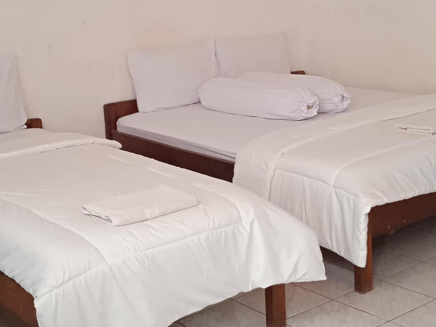 Hotel Wisata Labuan Bajo Extérieur photo